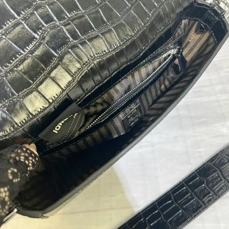 Vintage HOT Black Tiffany Fendi In Leather Medium Baguette Bag Crocodile 0701